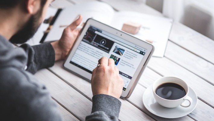 Your Ultimate Guide to Webinar Promotion: From Empty Room to Full House